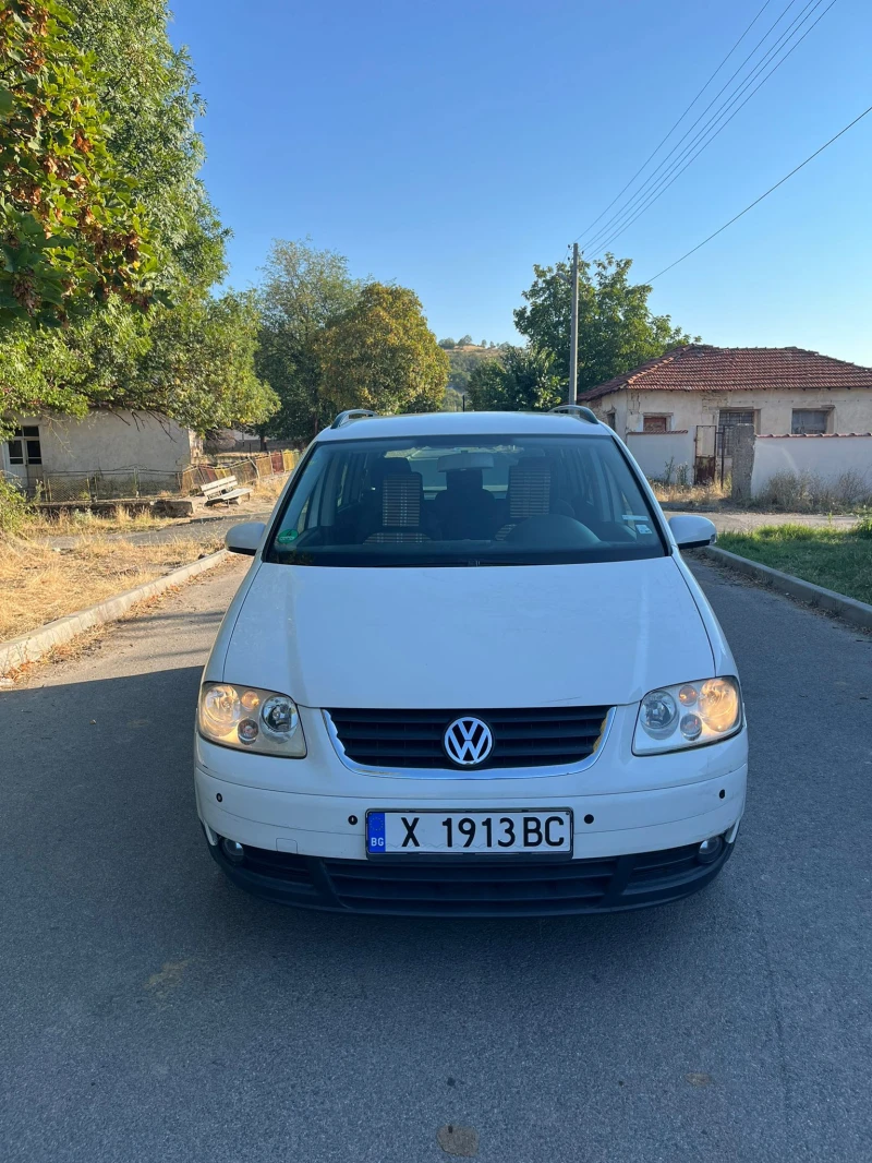 VW Touran, снимка 1 - Автомобили и джипове - 46989207