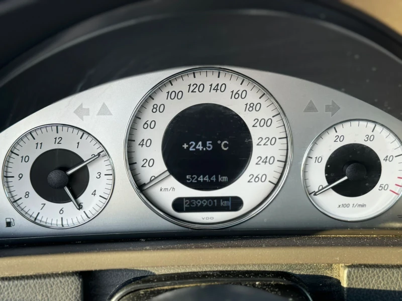 Mercedes-Benz CLK FACE/320CDI/AVTOMAT/NAVI/MASAJ Sedalki, снимка 14 - Автомобили и джипове - 47379647