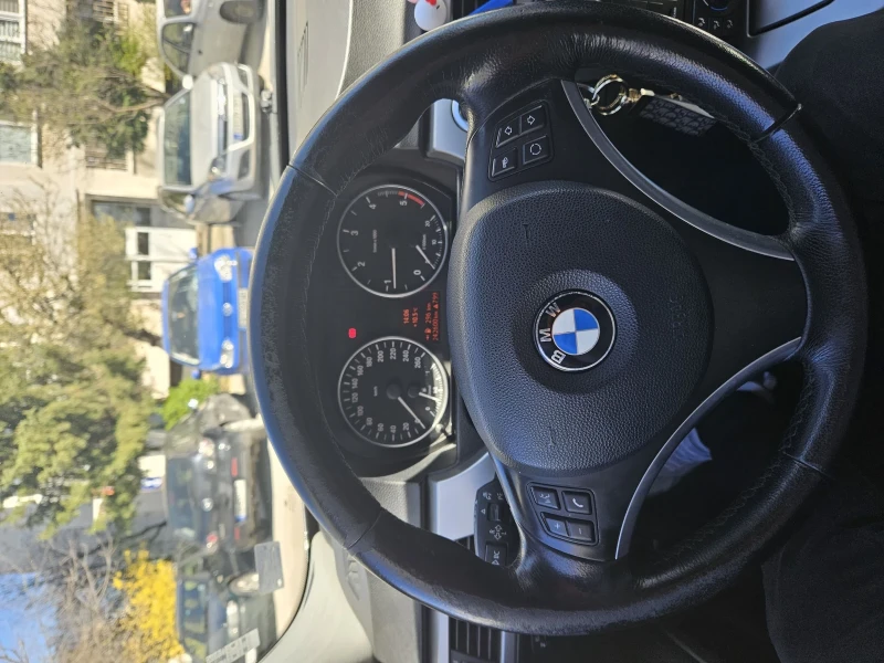 BMW 320, снимка 6 - Автомобили и джипове - 48382520