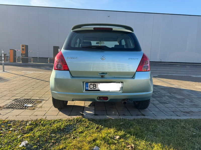 Suzuki Swift 1.3 , снимка 5 - Автомобили и джипове - 48411135