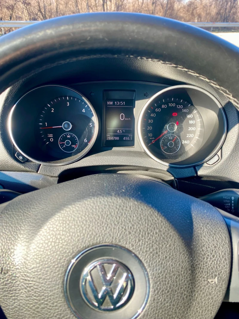 VW Golf 2.0 TDI, снимка 9 - Автомобили и джипове - 48507849