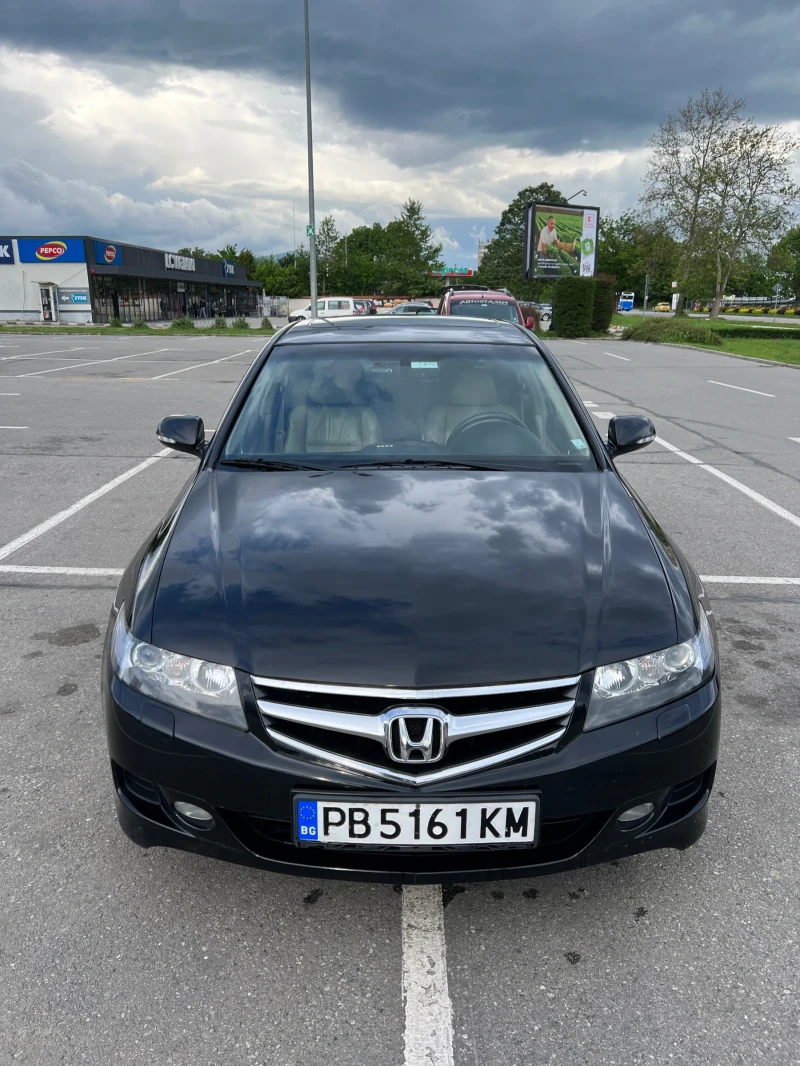 Honda Accord 2.0 AT Executive, снимка 2 - Автомобили и джипове - 49535062