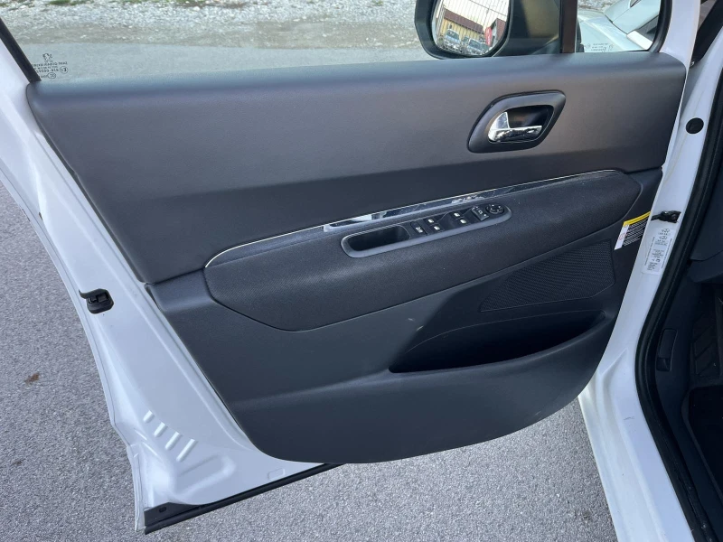 Peugeot 5008 1.6HDI 112кс EURO 5 КЛИМАТРОНИК АВТОПИЛОТ, снимка 7 - Автомобили и джипове - 52416796