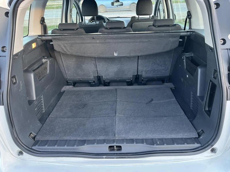 Peugeot 5008 1.6HDI 112кс EURO 5 КЛИМАТРОНИК АВТОПИЛОТ, снимка 15 - Автомобили и джипове - 52416796