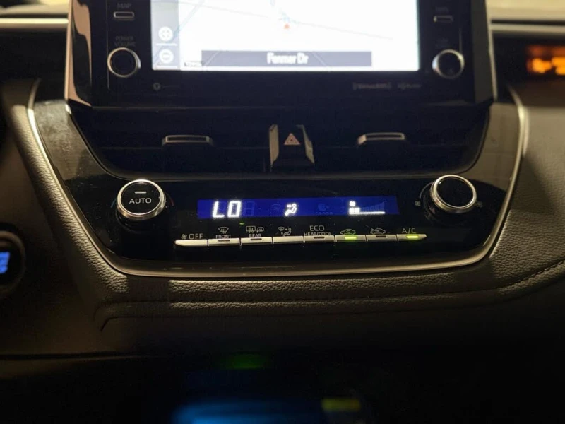 Toyota Corolla XSE * CARFAX* * АвтоКредит* (ЦЕНА ДО БГ), снимка 10 - Автомобили и джипове - 52539377