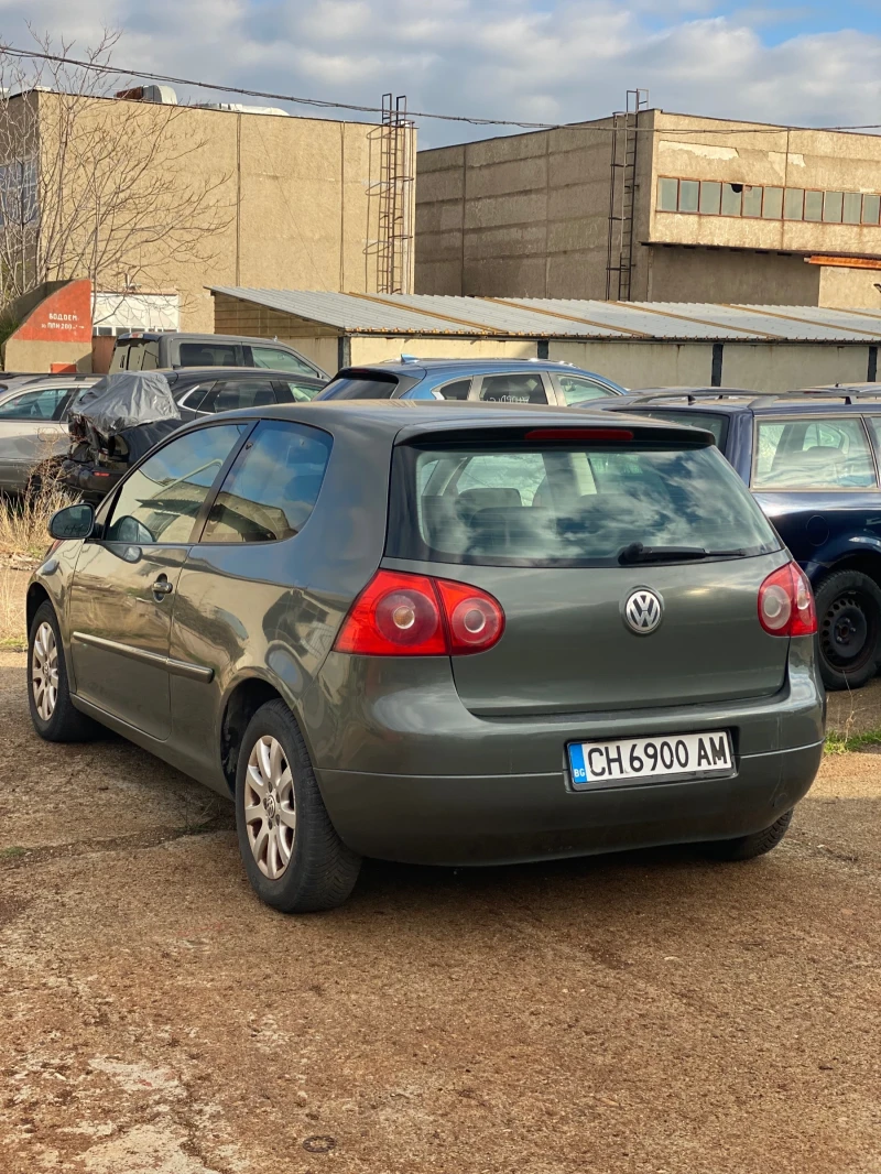 VW Golf 1.6, снимка 4 - Автомобили и джипове - 52776615