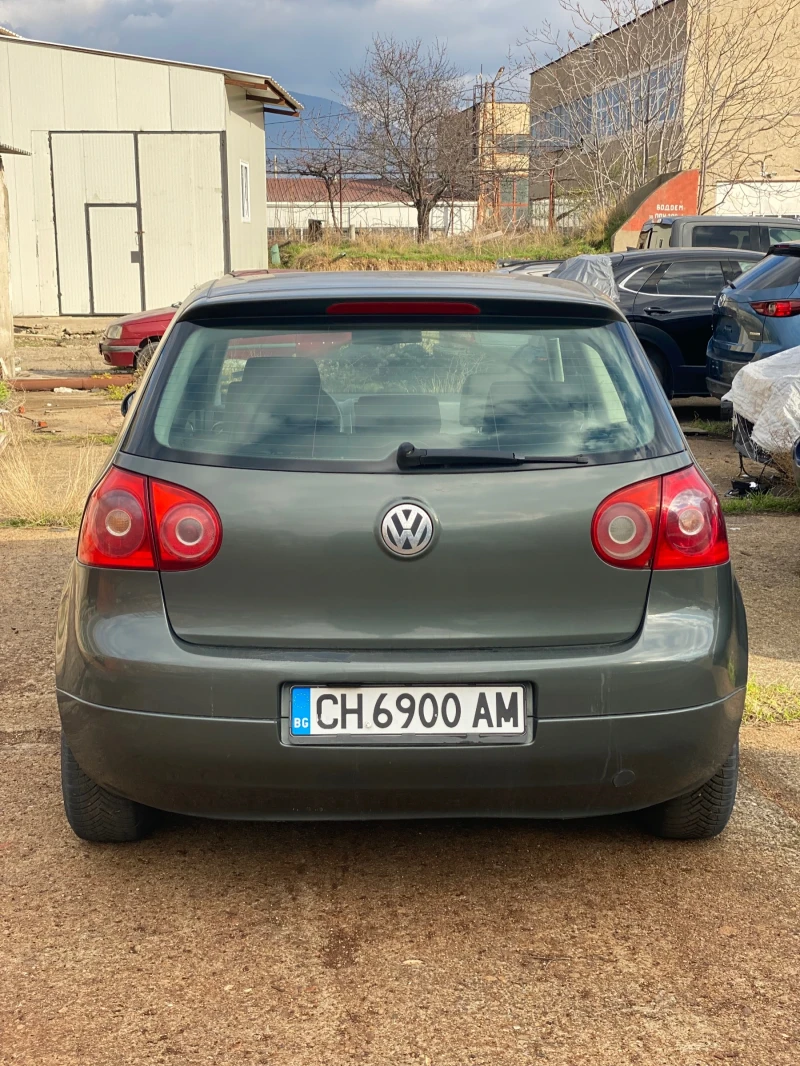 VW Golf 1.6, снимка 5 - Автомобили и джипове - 52776615