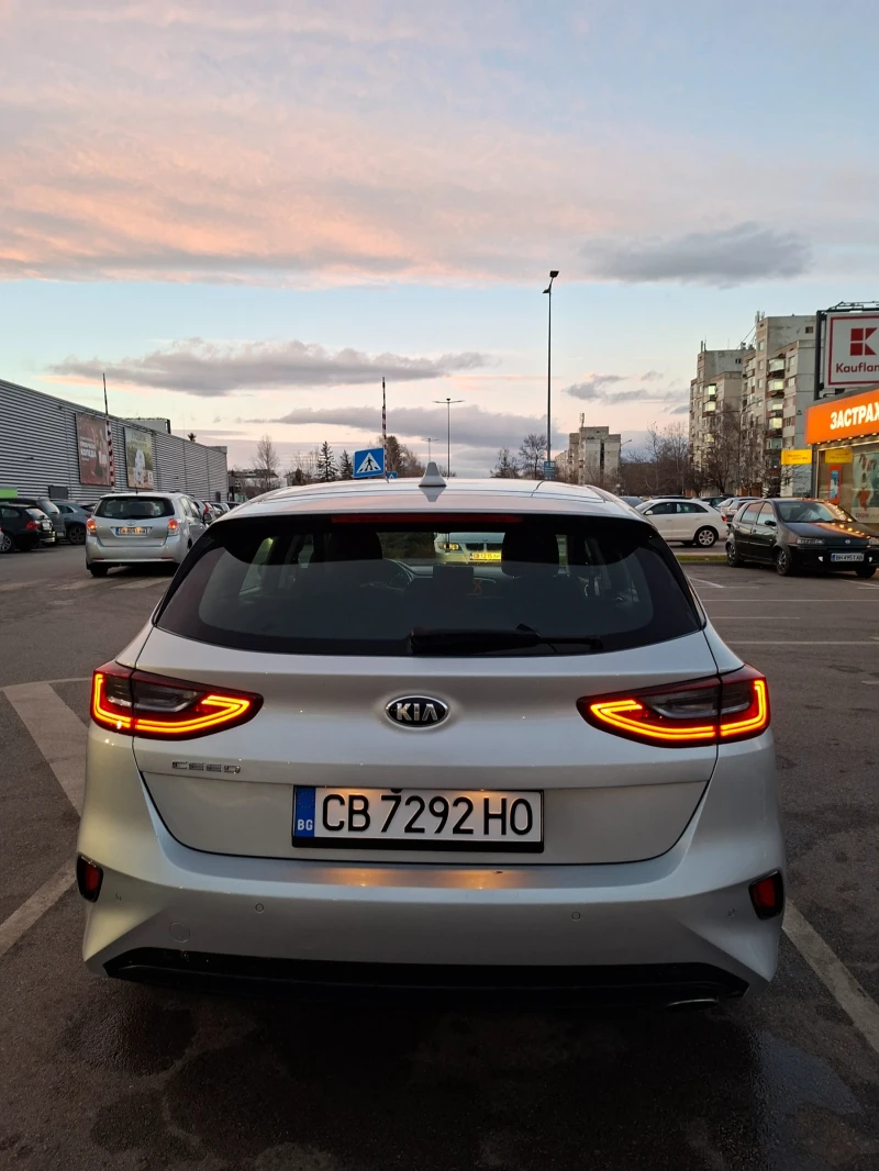 Kia Ceed 1.6CRDI - 136к.с., снимка 4 - Автомобили и джипове - 52949861
