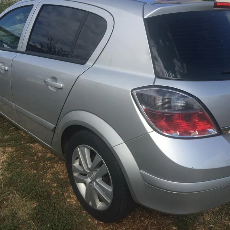 Opel Astra, снимка 17 - Автомобили и джипове - 23368199