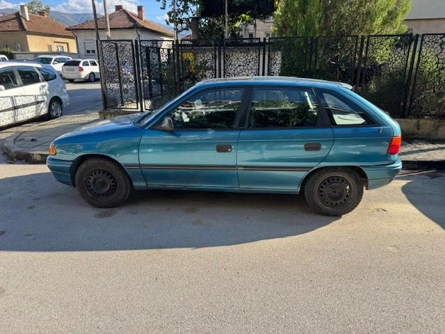 Opel Astra 1.7 TD  - изображение 2