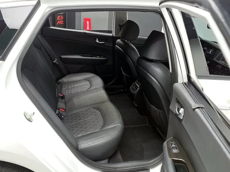 Kia K5, снимка 11 - Автомобили и джипове - 54834369
