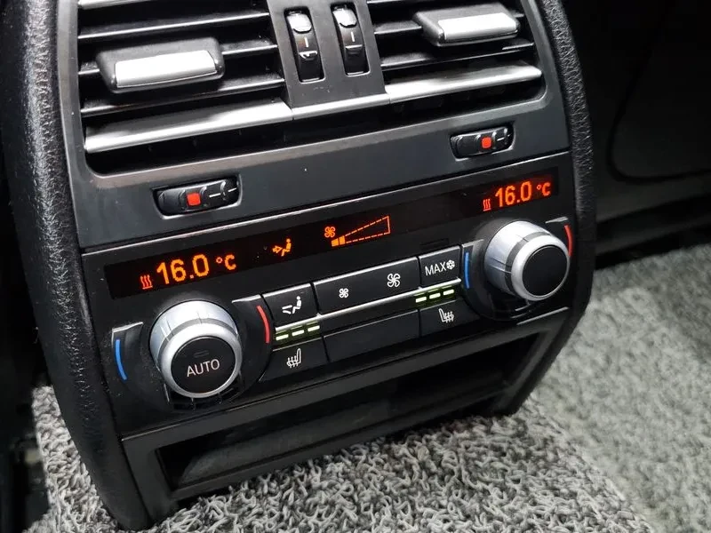 BMW 740 i, снимка 17 - Автомобили и джипове - 55204804