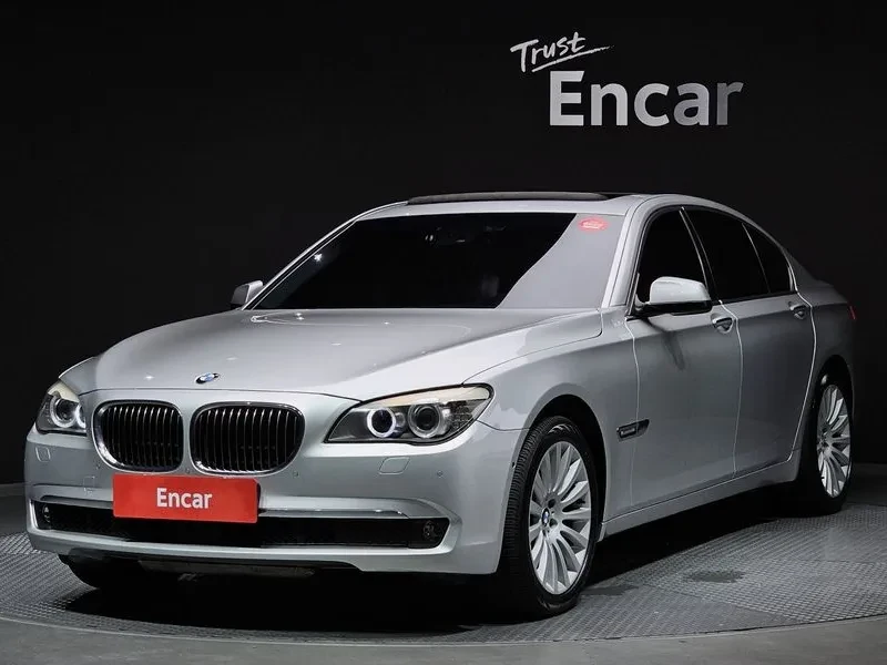 BMW 740 i