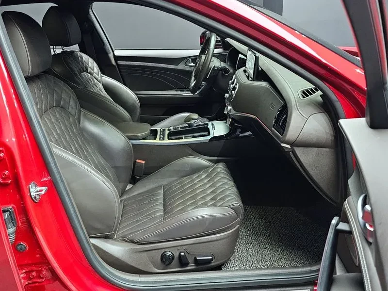Kia Stinger 3.3 AWD GT - САМО 30% АВАНС, снимка 11 - Автомобили и джипове - 55889013