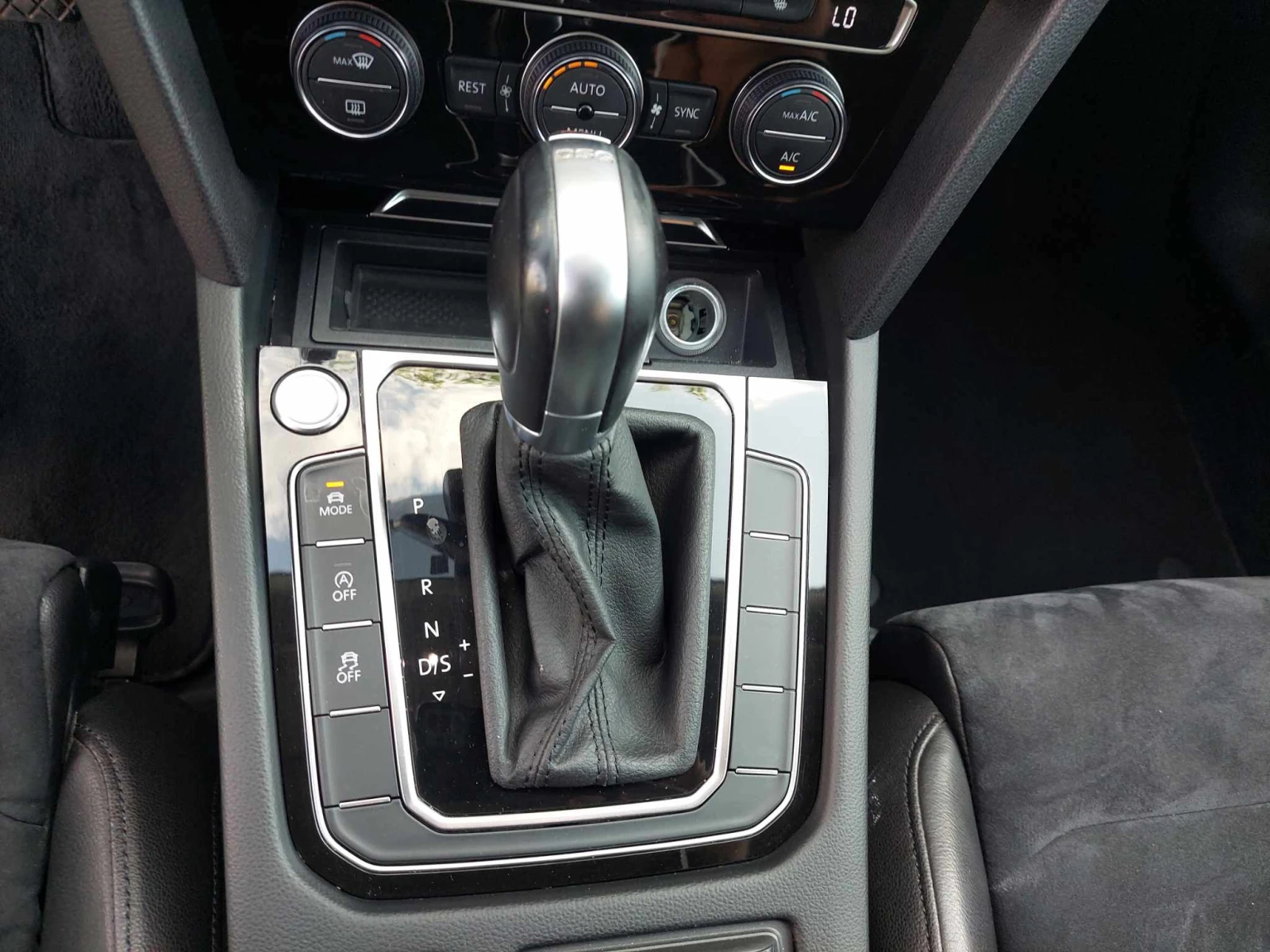 VW Passat 2, 0TDI 240ps 4x4 HIGHLINE | Mobile.bg   12