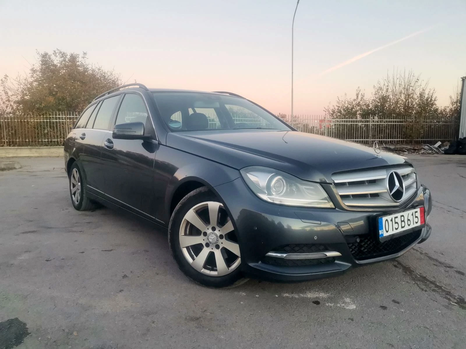 Mercedes-Benz C 200 ТОП/.FACELIFT/КОЖА/АВТОМАТ - [1] 