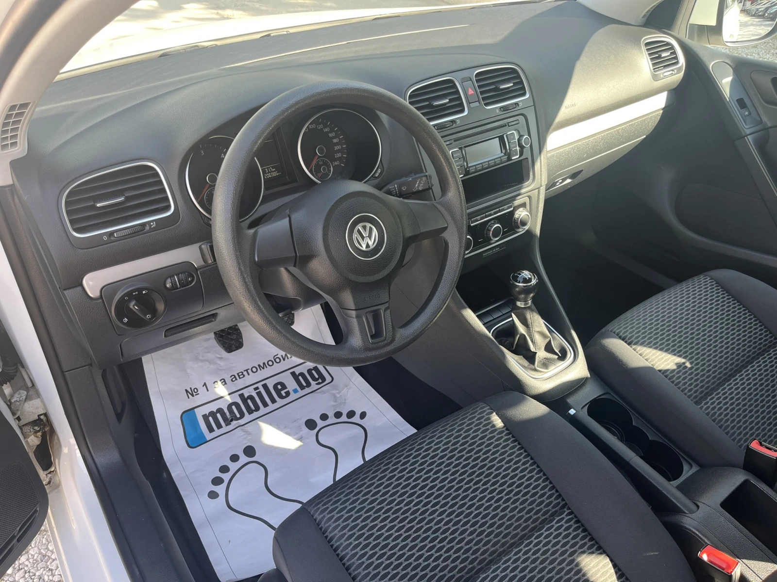 VW Golf 6 - 1.6 TDI- 105 к.с. - изображение 9