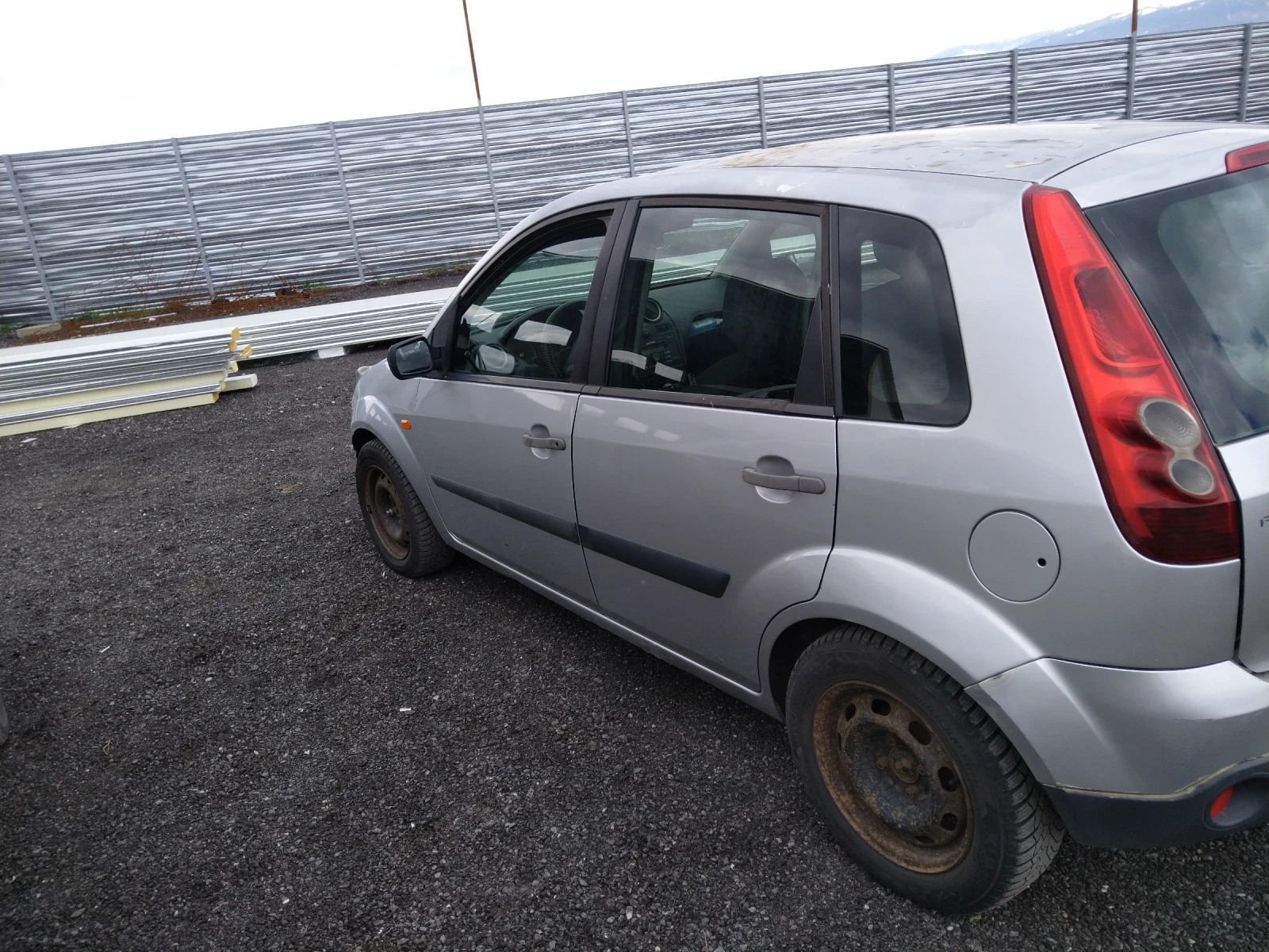 Ford Fiesta  - изображение 9