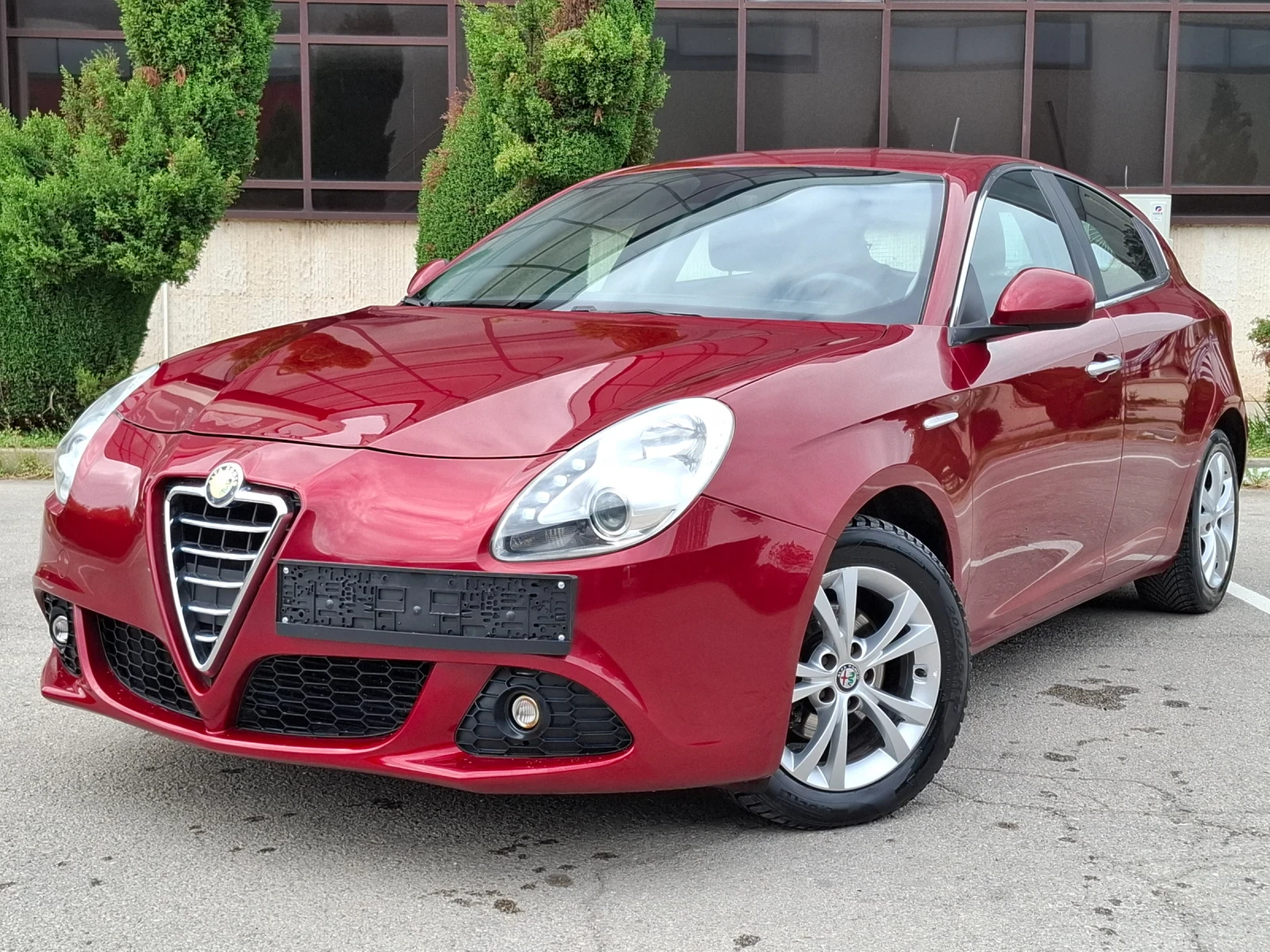 Alfa Romeo Giulietta 1.6JTDm * КЛИМАТРОНИК * EURO 5 * ЛИЗИНГ *  - изображение 9