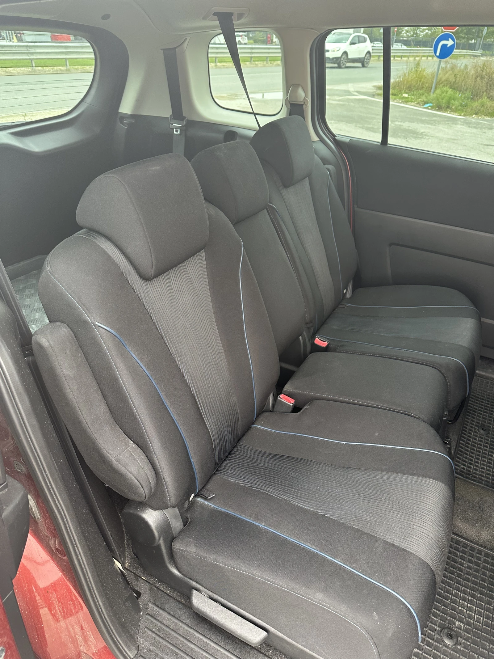 Mazda 5  - изображение 8