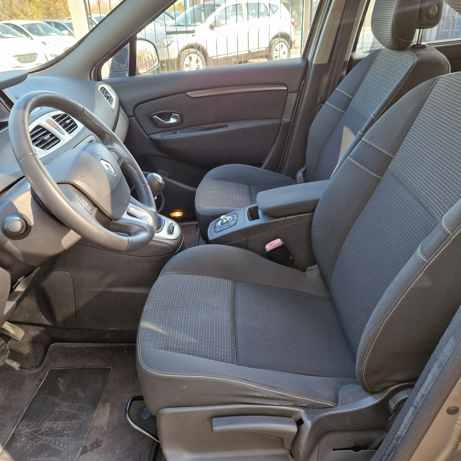 Renault Grand scenic 1.9DCi 7места, Нави - изображение 7