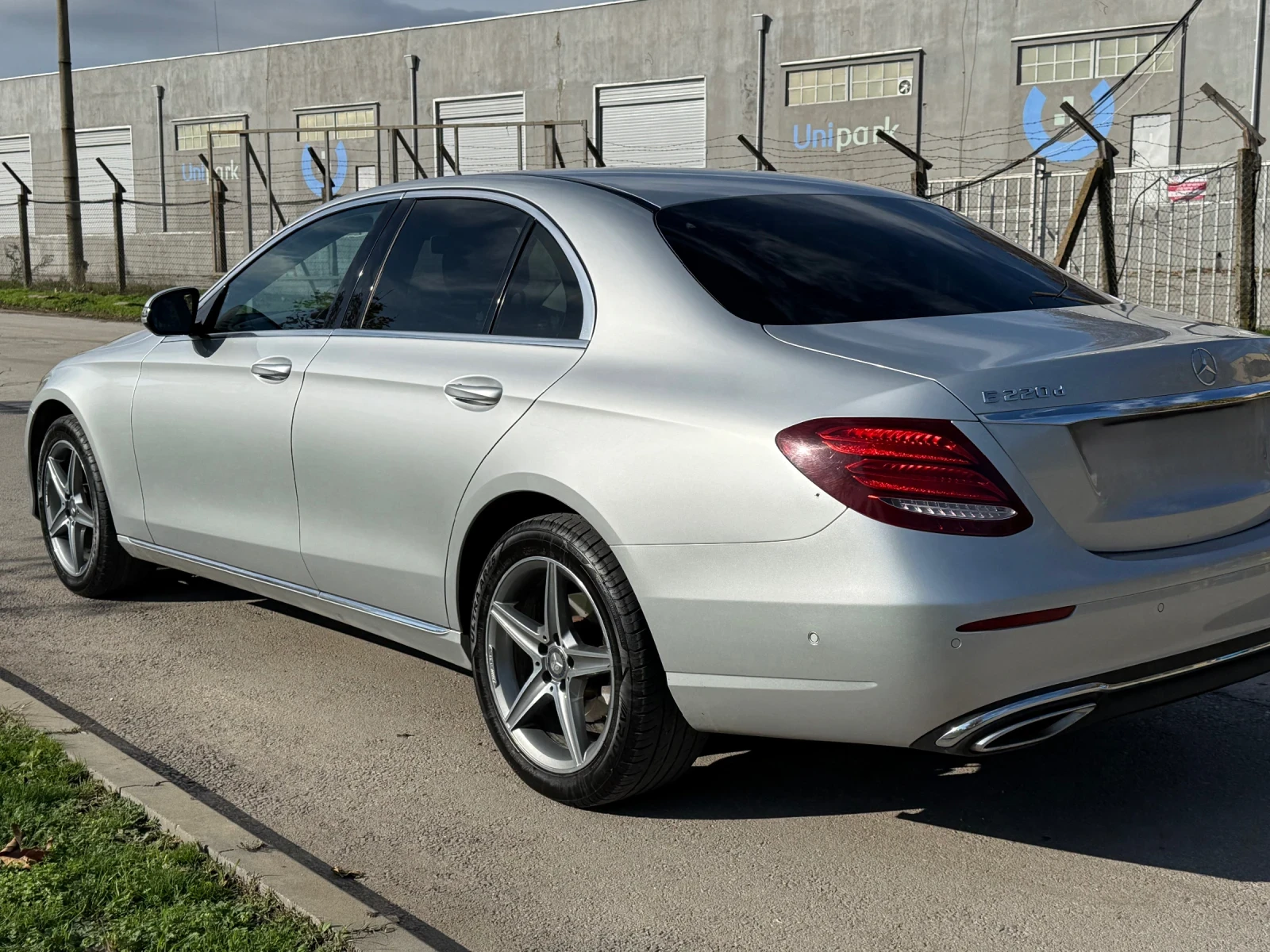 Mercedes-Benz E 220 LED-MULTIBEAM - изображение 5