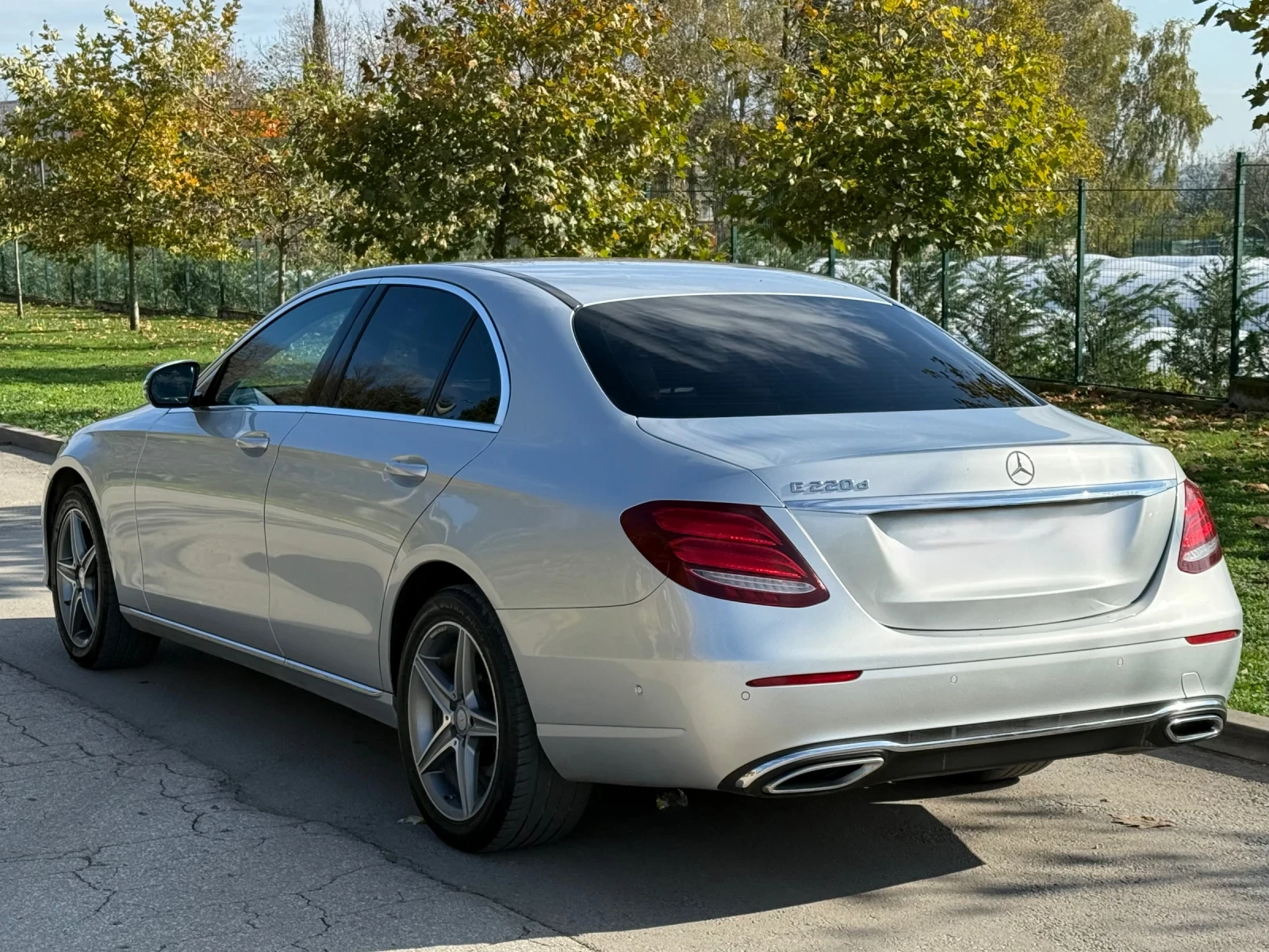 Mercedes-Benz E 220 LED-MULTIBEAM - изображение 3