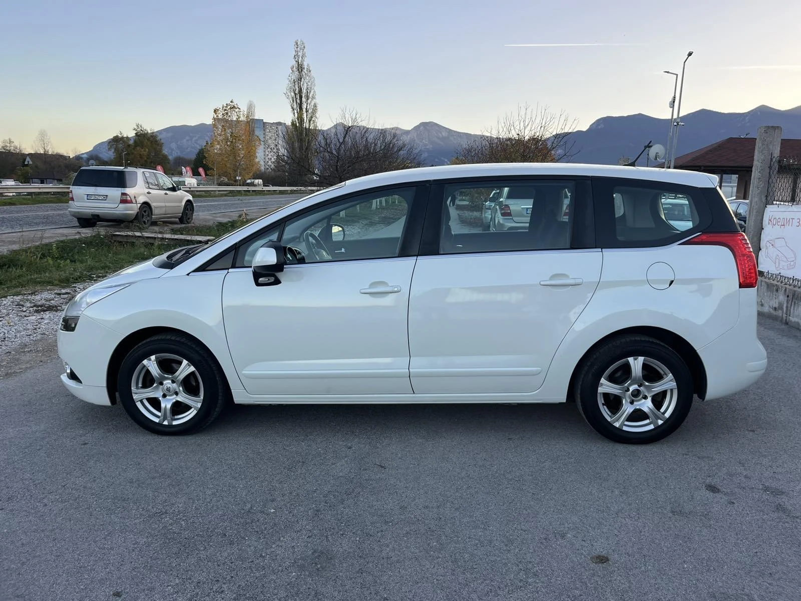 Peugeot 5008 1.6HDI 112 EURO 5   | Mobile.bg   6