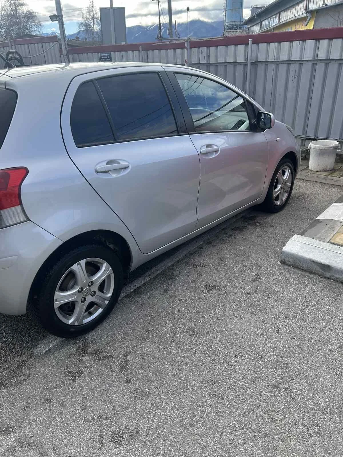 Toyota Yaris Мултимедия, задна камера  - изображение 10