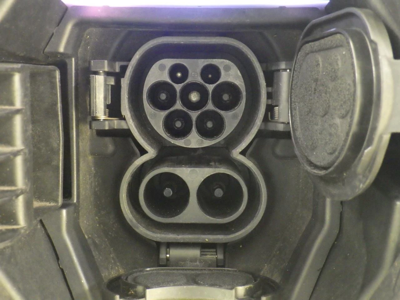 Renault Zoe R135 Zen CCS 52kw �������� 99% SoH ���������� | Mobile.bg � ����������� 8