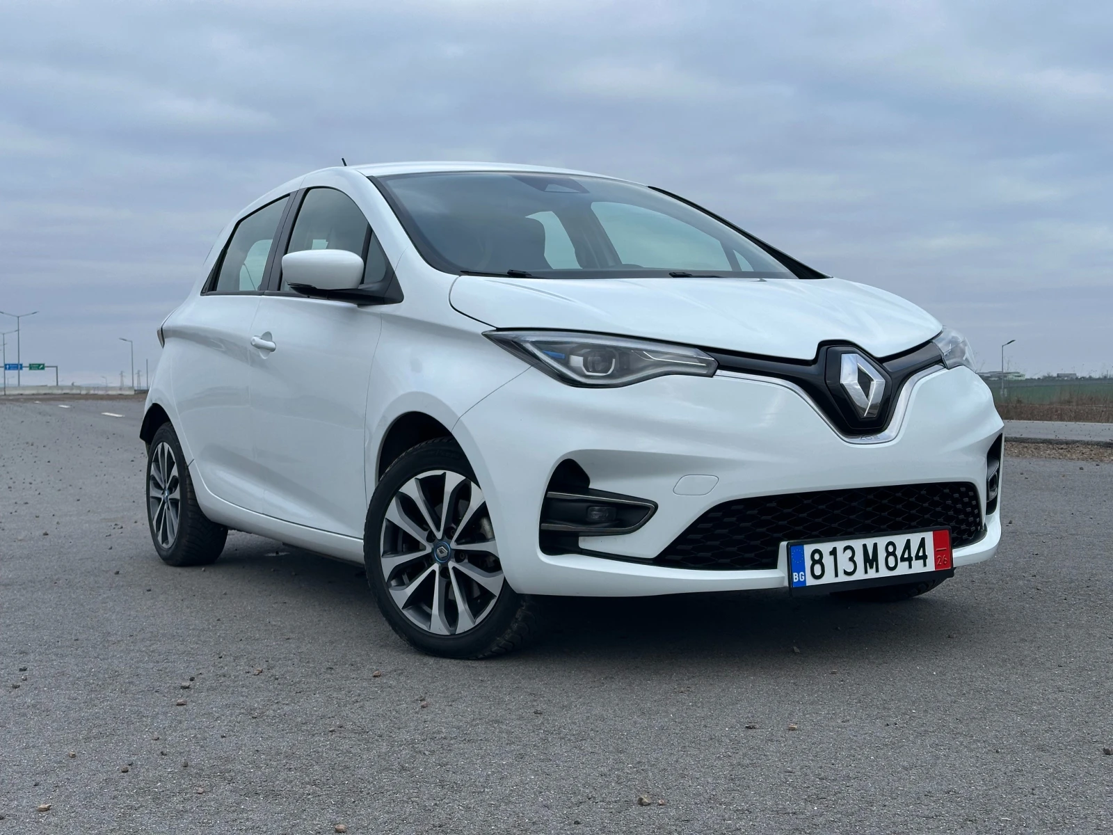 Renault Zoe R135 CCS 52kw Гаранция 99% SoH Термопомпа