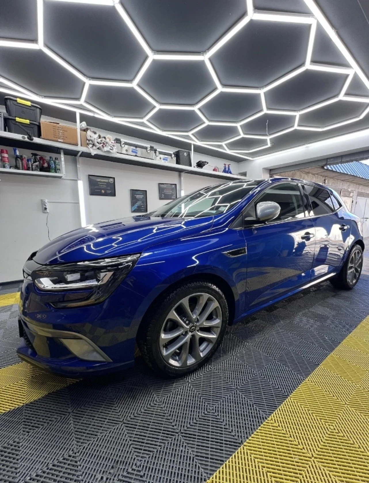 Renault Megane 1.3TCE GT LINE - изображение 2