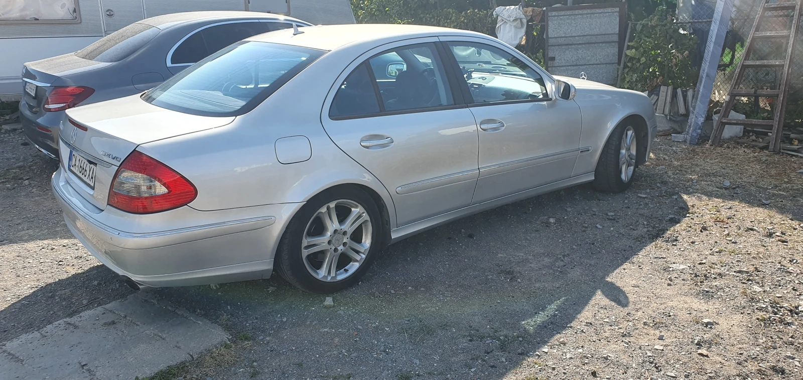 Mercedes-Benz E 320, снимка 5 - Автомобили и джипове - 53398922