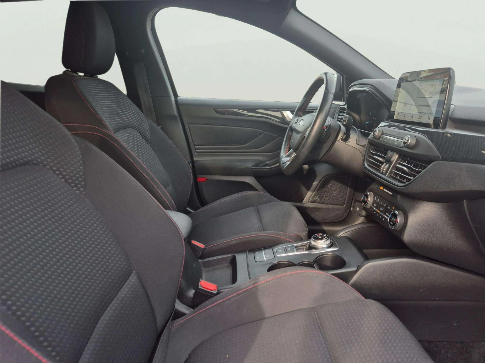 Ford Focus 1.0 EcoBoost - изображение 10