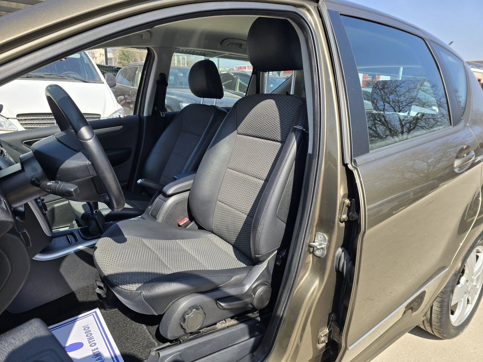 Mercedes-Benz A 170 1.7i 116к.с Топ състояние , снимка 10 - Автомобили и джипове - 53825740