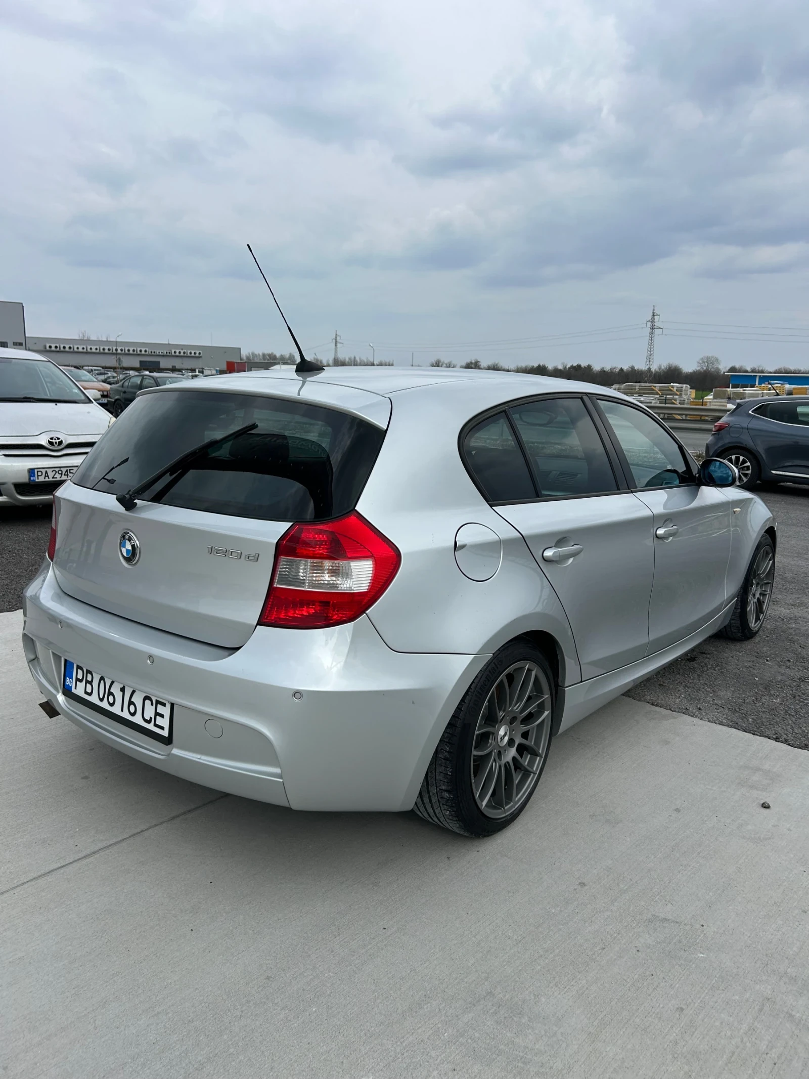 BMW 120 М47 MPACK FULL, снимка 4 - Автомобили и джипове - 53925505