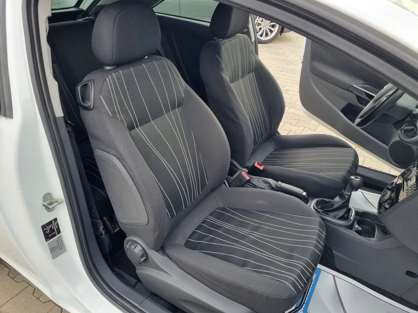 Opel Corsa 1.2i-ГАЗОВ ИНЖЕКЦИОН= ОБСЛУЖЕНА= 2010г. 111 OPEL, снимка 13 - Автомобили и джипове - 54106056