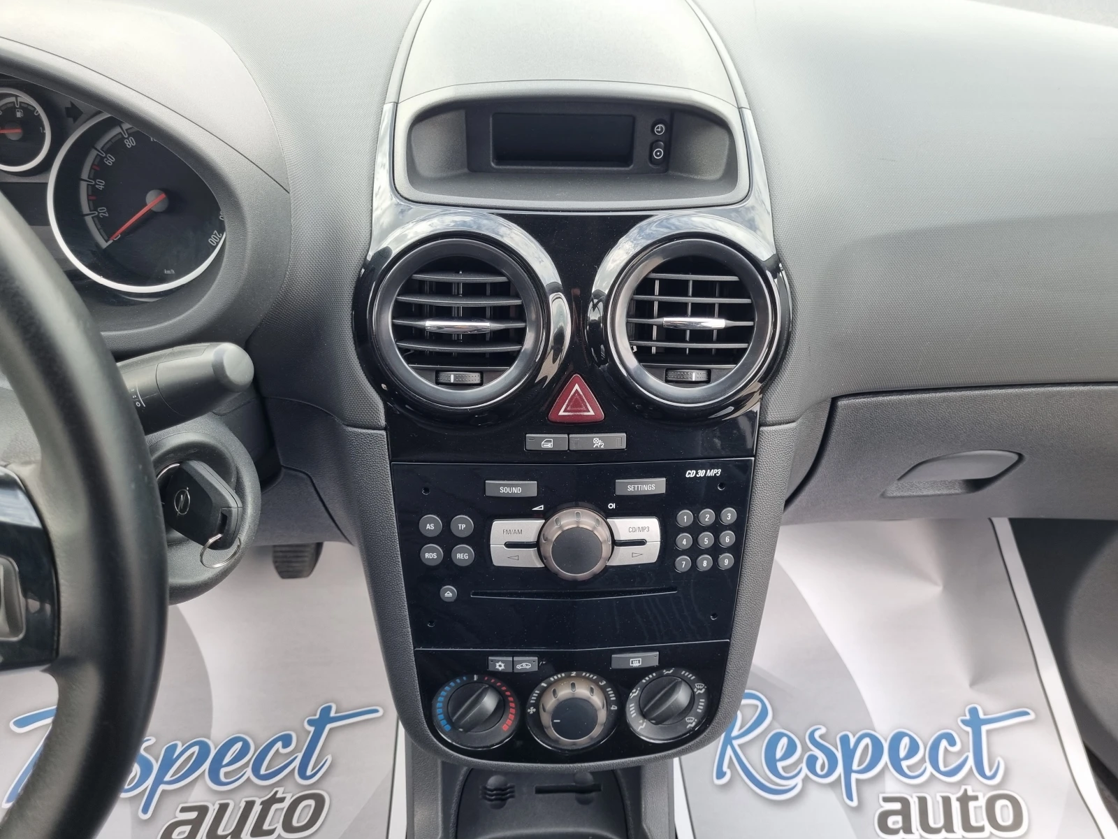 Opel Corsa 1.2i-ГАЗОВ ИНЖЕКЦИОН= ОБСЛУЖЕНА= 2010г. 111 OPEL, снимка 12 - Автомобили и джипове - 54106056