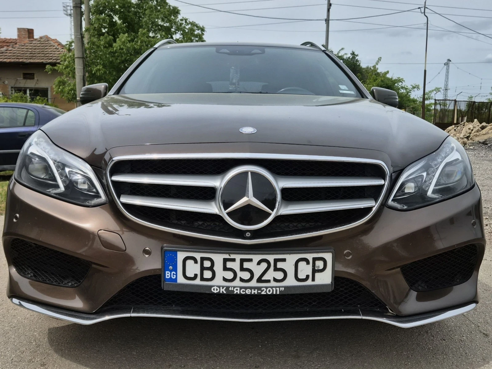 Mercedes-Benz E 220 2.2CDI AVANGARD 9G, снимка 2 - Автомобили и джипове - 54481481