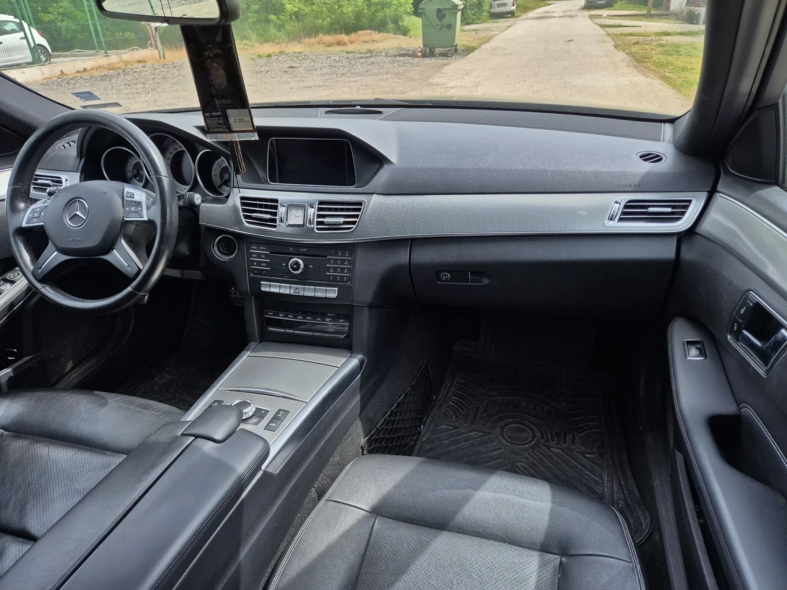 Mercedes-Benz E 220 2.2CDI AVANGARD 9G, снимка 13 - Автомобили и джипове - 54481481