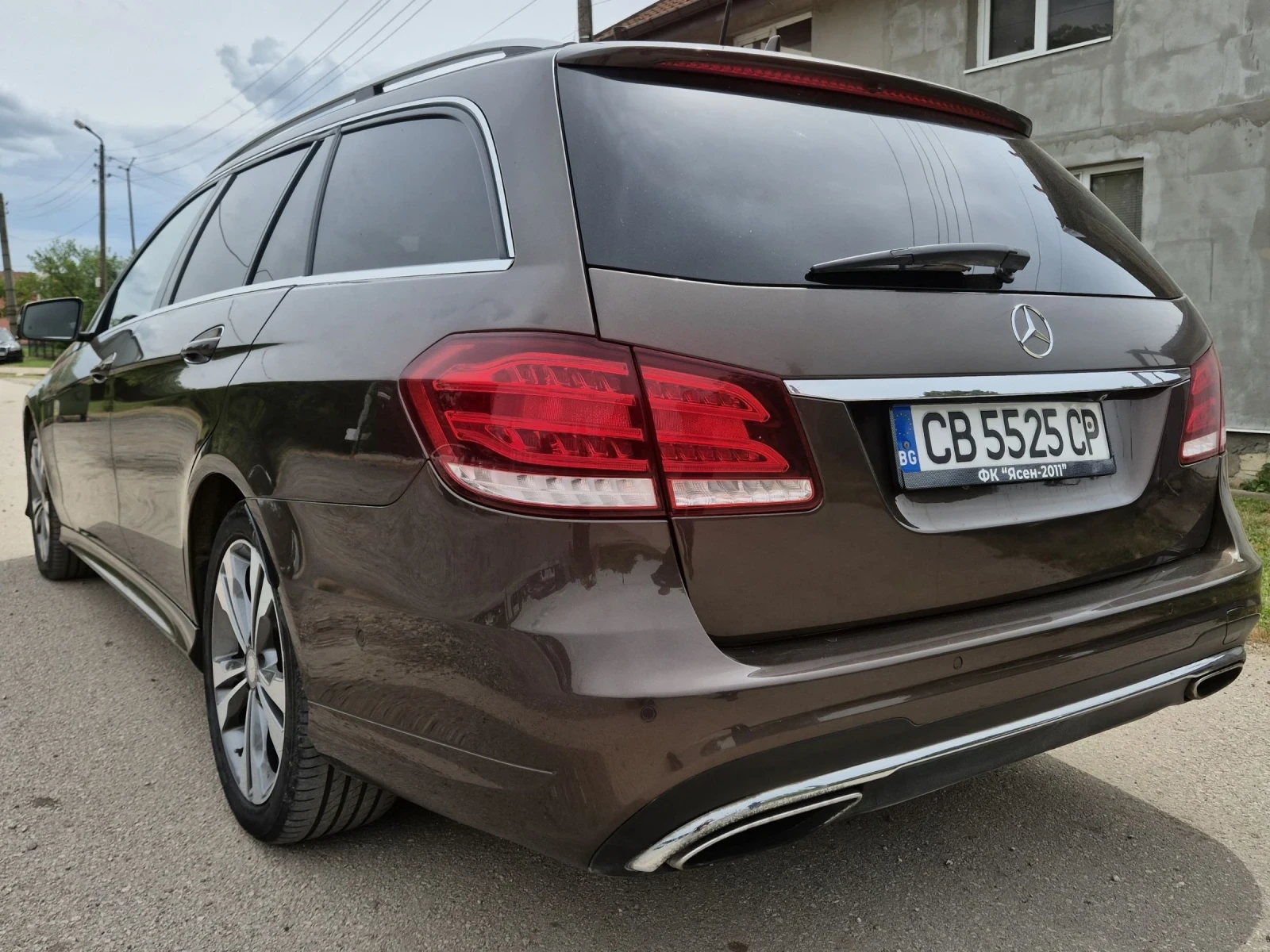 Mercedes-Benz E 220 2.2CDI AVANGARD 9G, снимка 7 - Автомобили и джипове - 54481481