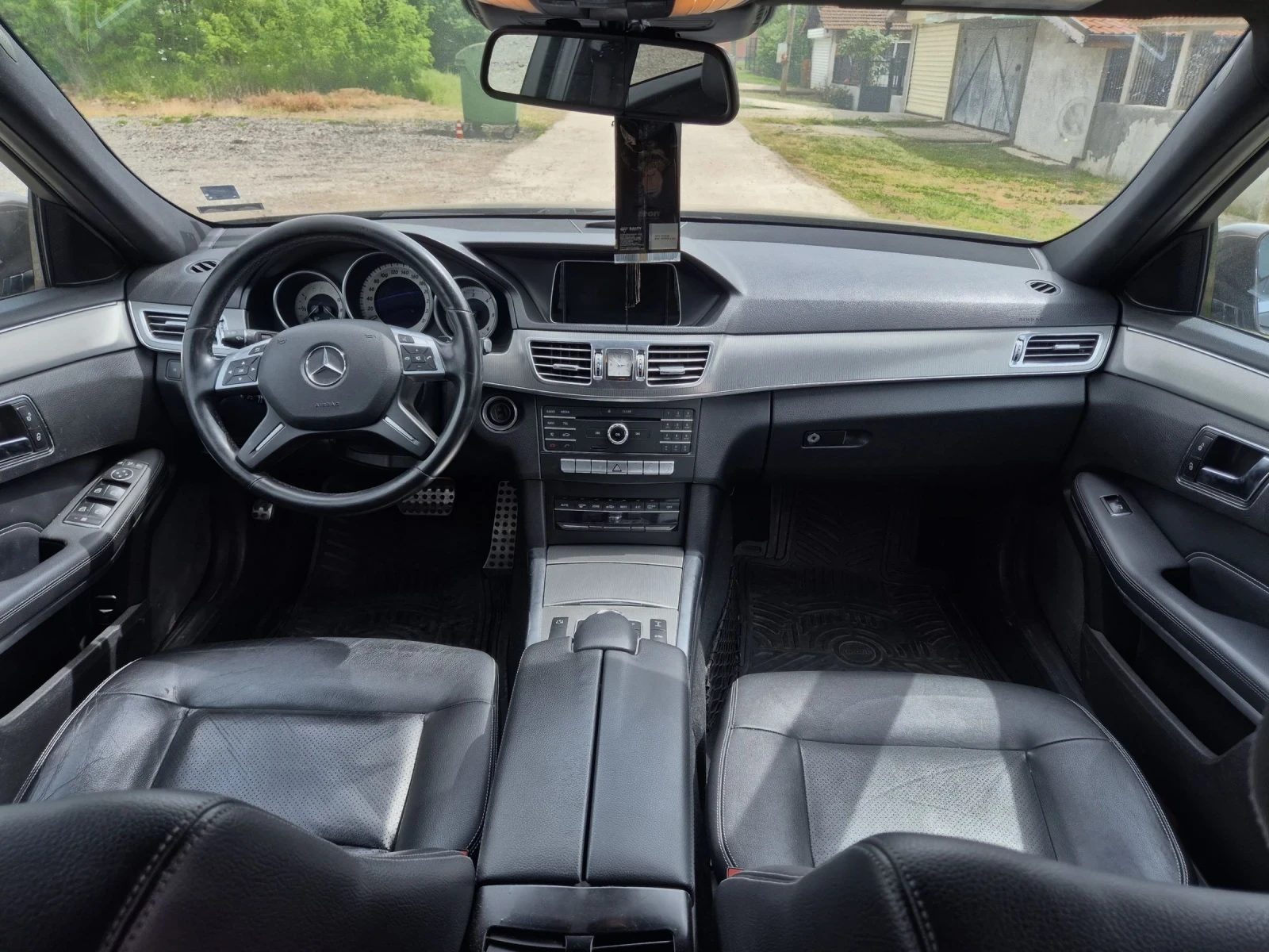 Mercedes-Benz E 220 2.2CDI AVANGARD 9G, снимка 14 - Автомобили и джипове - 54481481
