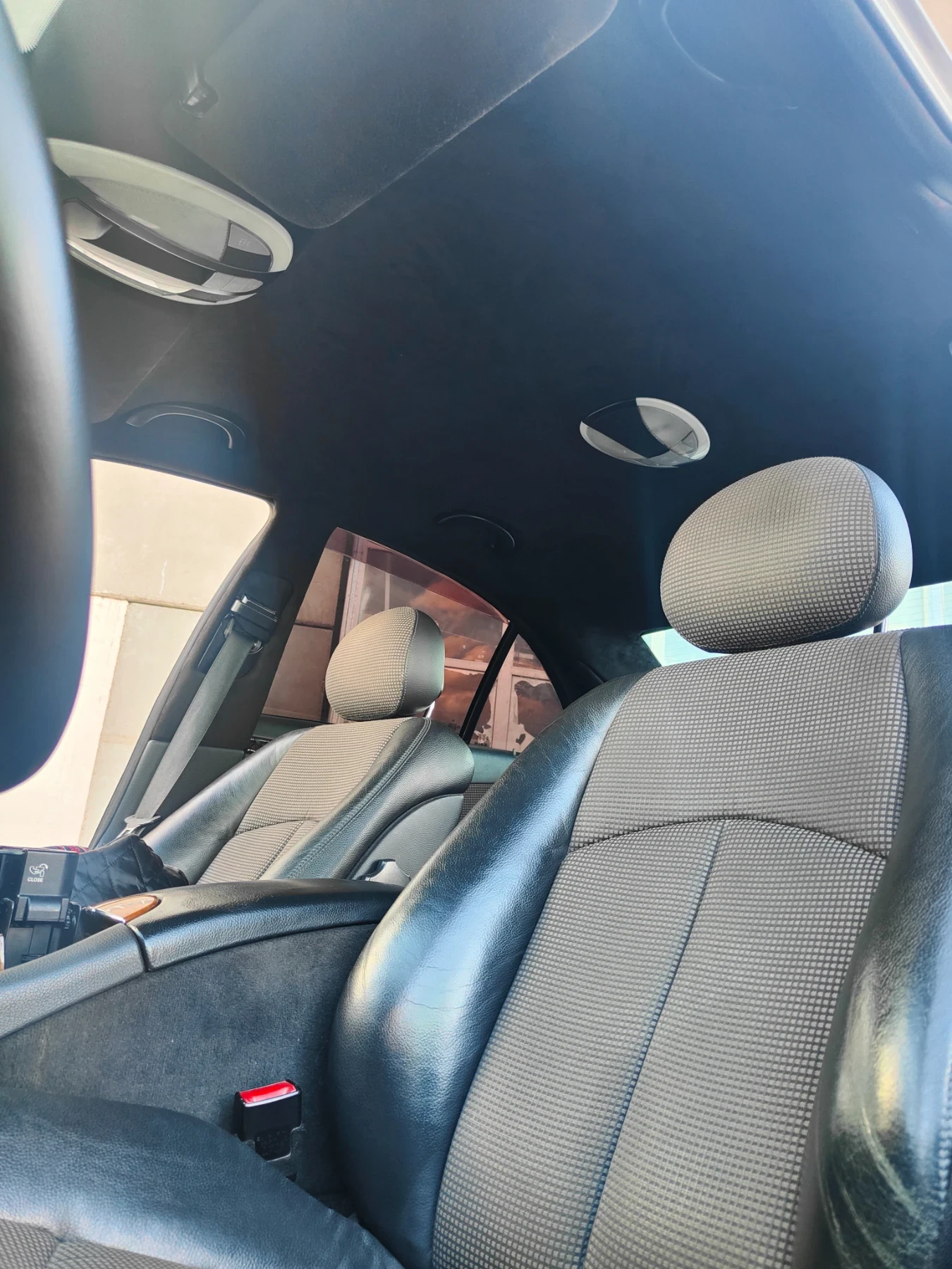 Mercedes-Benz E 220, снимка 8 - Автомобили и джипове - 54528739
