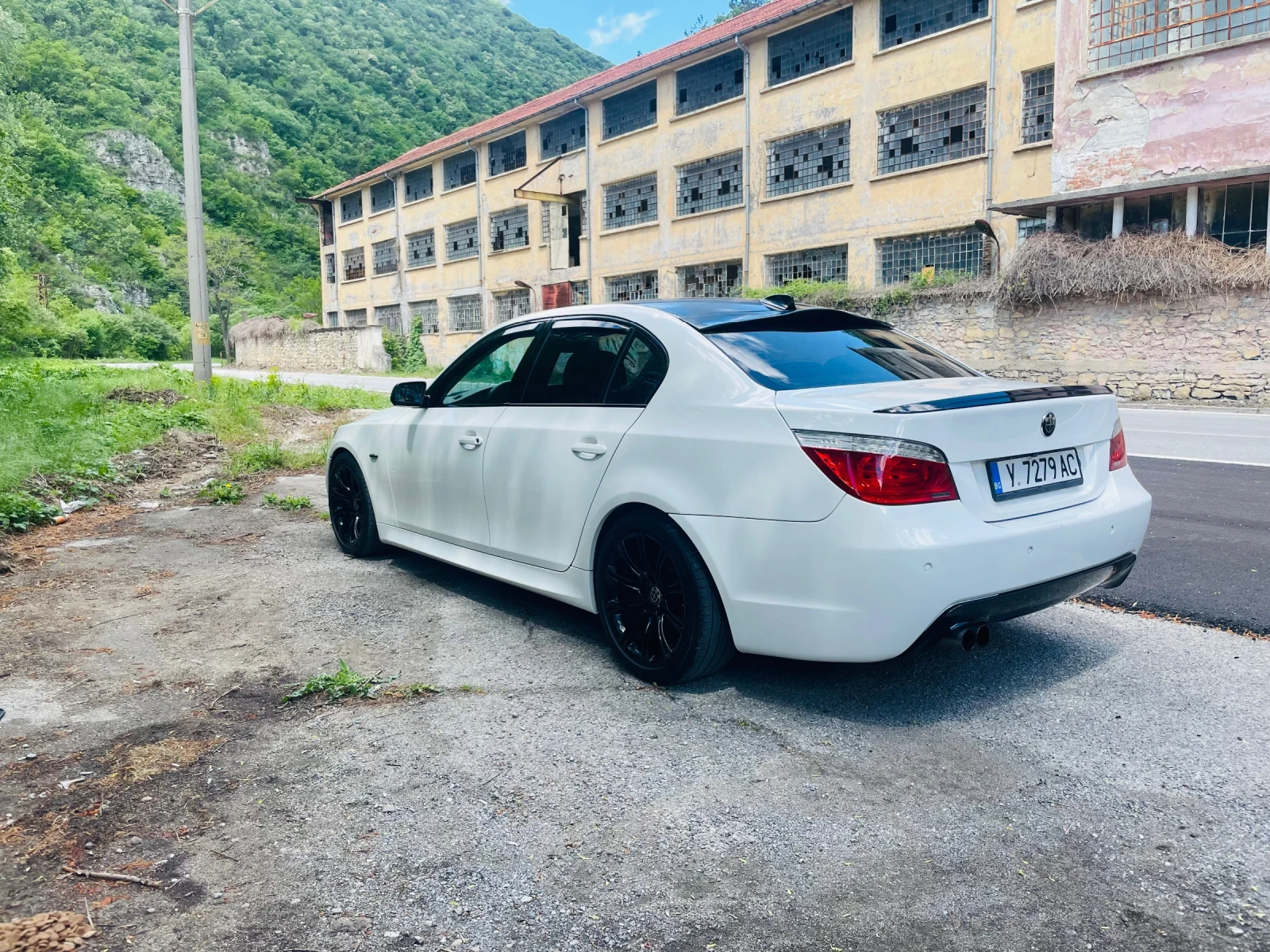 BMW 530 Facelift 235кс SAT , снимка 4 - Автомобили и джипове - 54586146