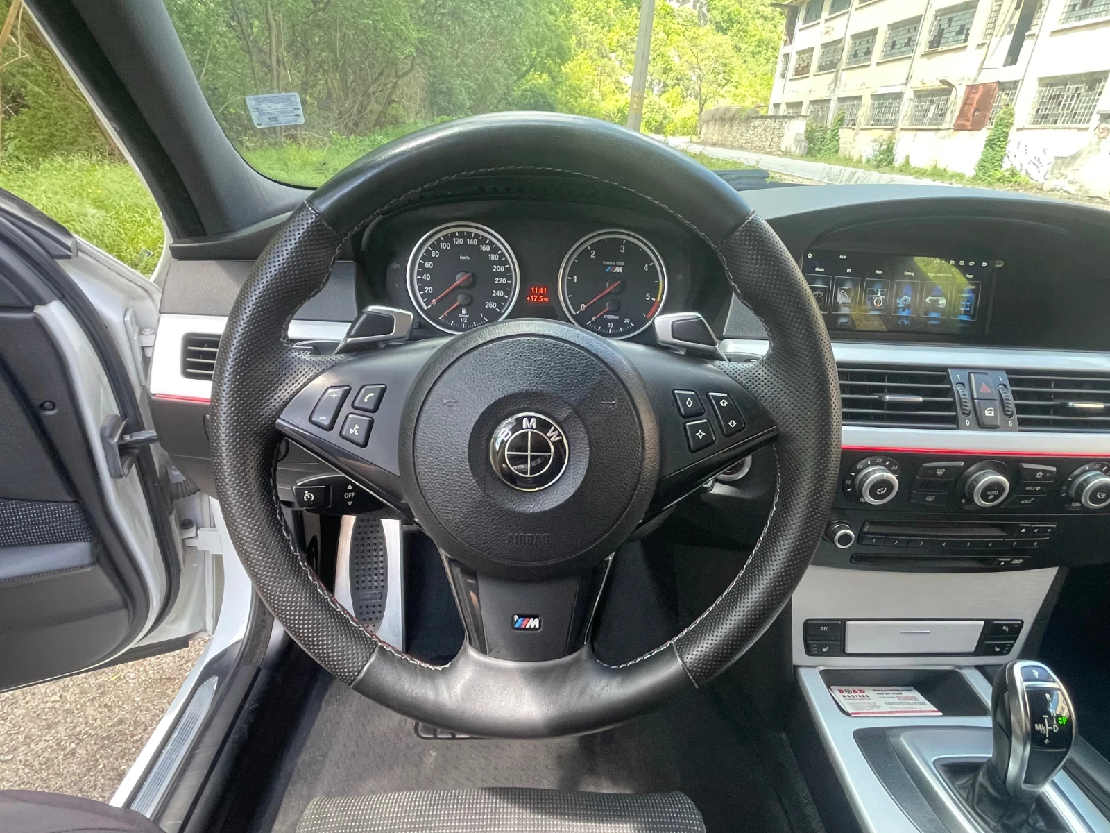 BMW 530 Facelift 235кс SAT , снимка 12 - Автомобили и джипове - 54586146