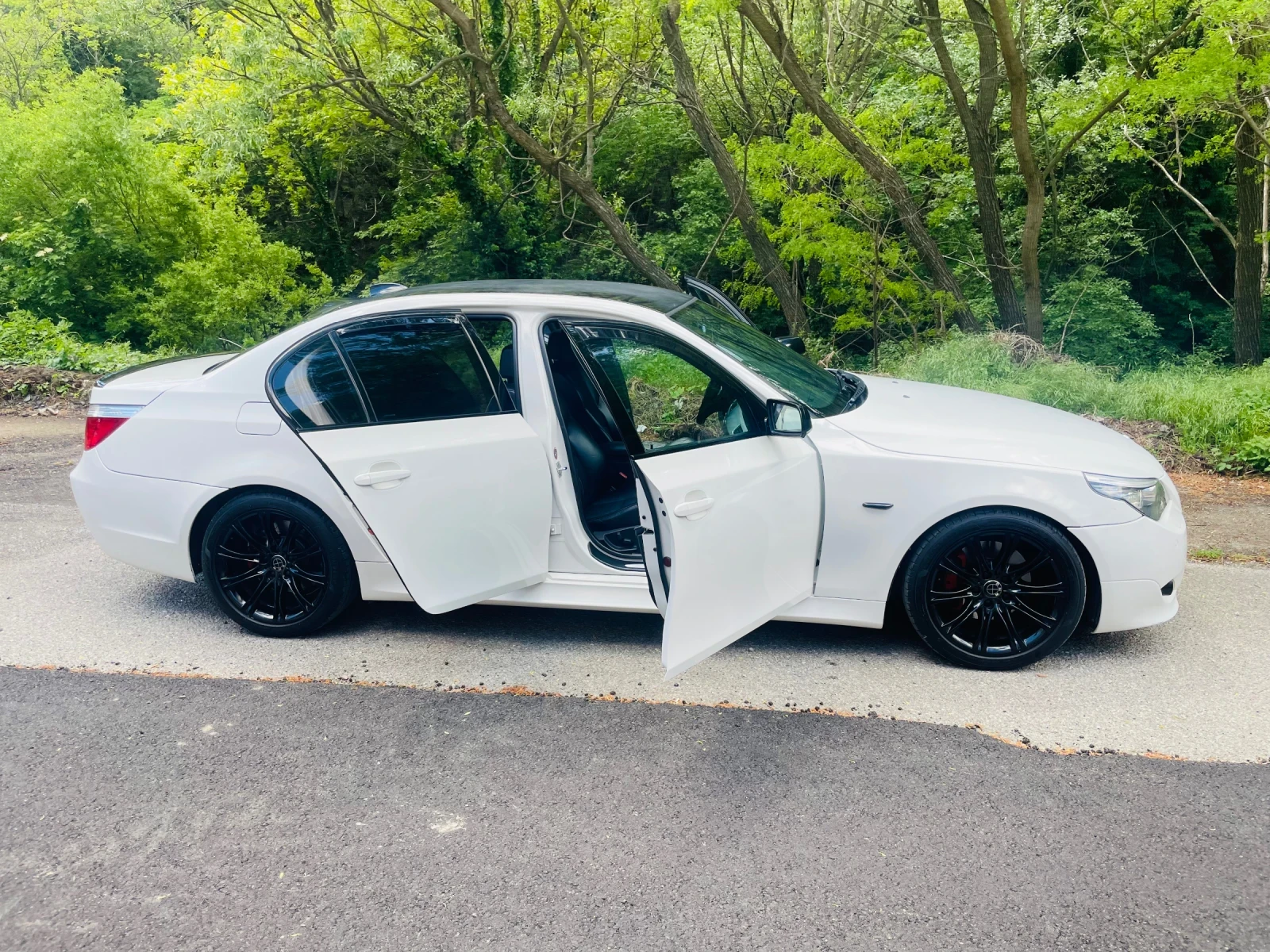 BMW 530 Facelift 235кс SAT , снимка 2 - Автомобили и джипове - 54586146