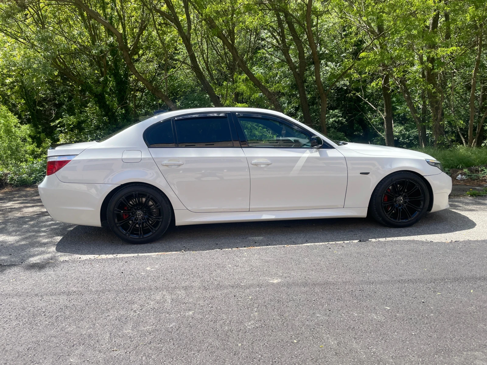 BMW 530 Facelift 235кс SAT , снимка 6 - Автомобили и джипове - 54586146