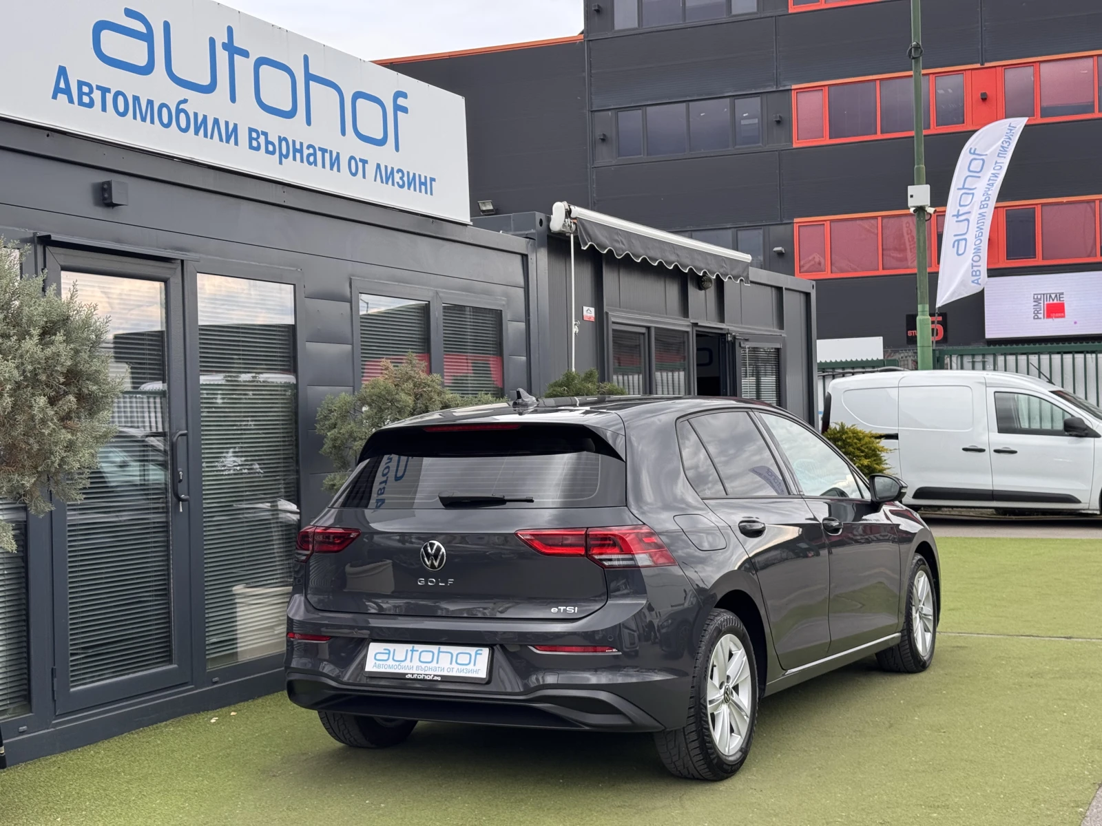VW Golf LIFE/1.0е-TSI/110К.С./AT7, снимка 4 - Автомобили и джипове - 54620829