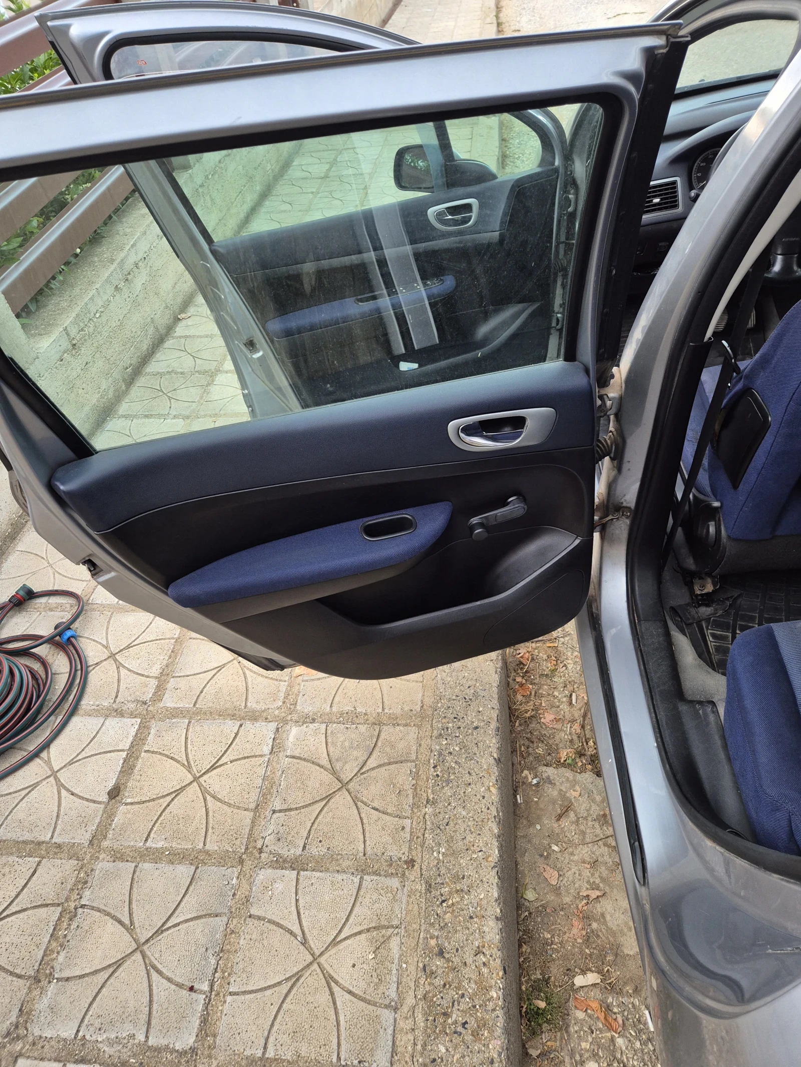 Peugeot 307 SW 1.6 16v бензин/газ, снимка 12 - Автомобили и джипове - 54919084