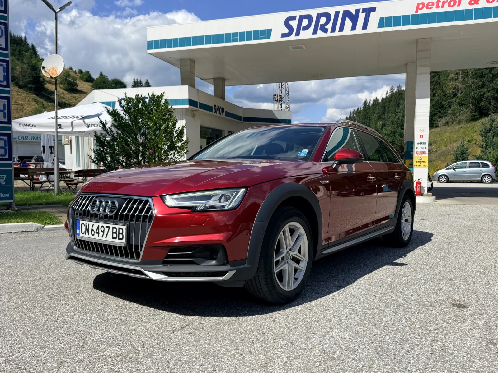 Audi A4 Allroad BMS* DISTR* CarPlay* 360 камери* ПАРК ПИЛОТ* КОЖА*